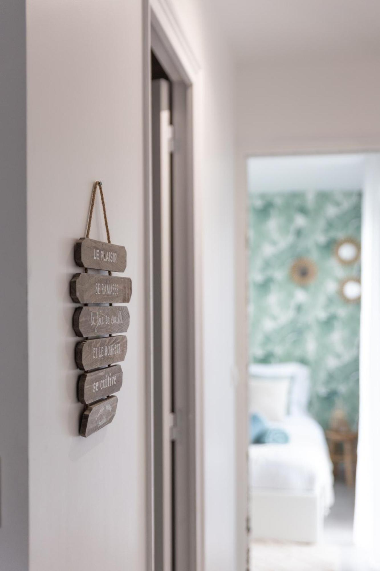 Appartement - 4 Personnes - Parking Prive - Metro 7 - Rer B La Courneuve Luaran gambar