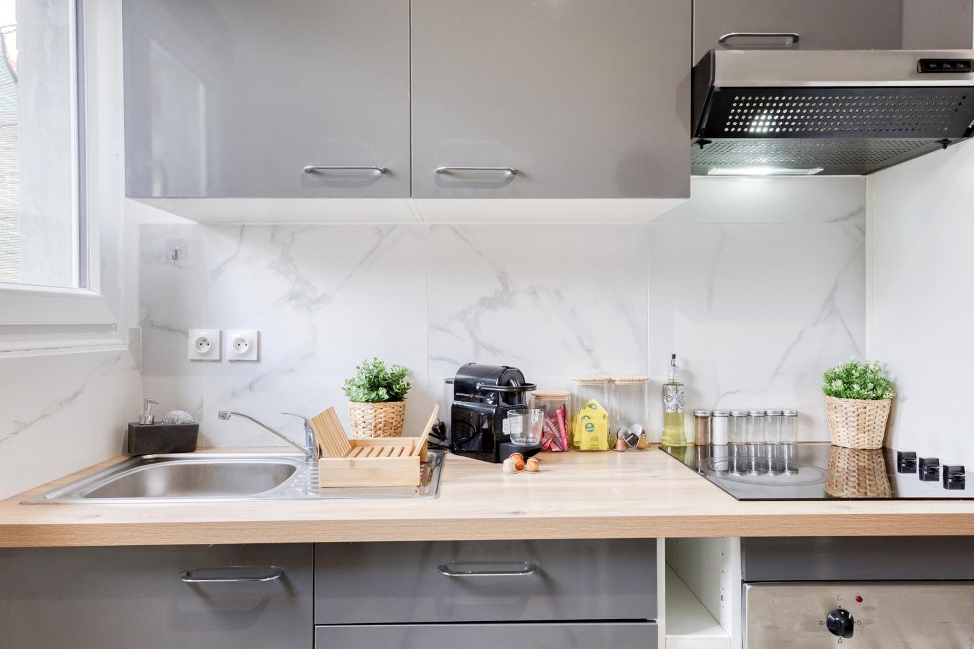 Appartement - 4 Personnes - Parking Prive - Metro 7 - Rer B La Courneuve Luaran gambar